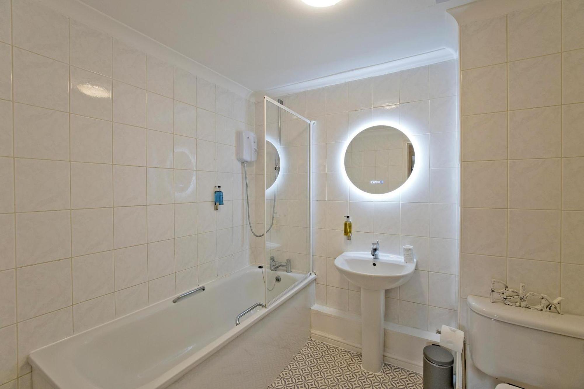 Imperial Meridian Place Apartment ลอนดอน ภายนอก รูปภาพ