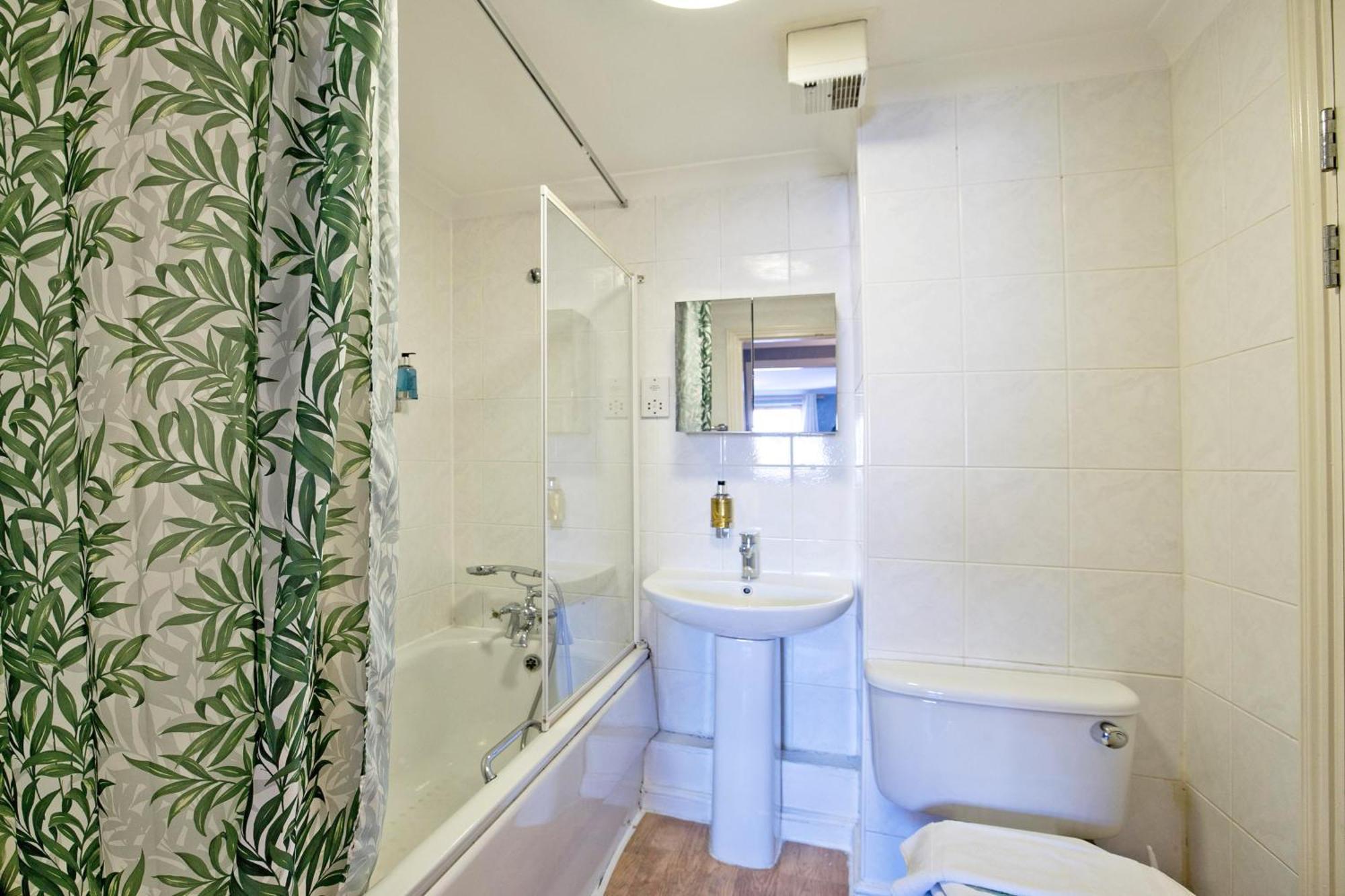 Imperial Meridian Place Apartment ลอนดอน ภายนอก รูปภาพ